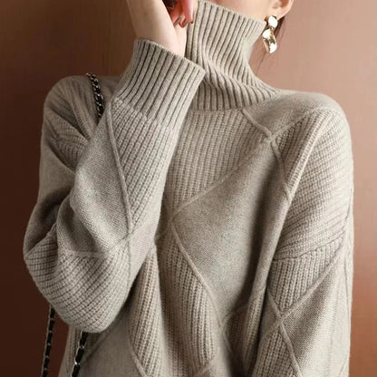 Pull Ample à Col Montant et Motif en Maille