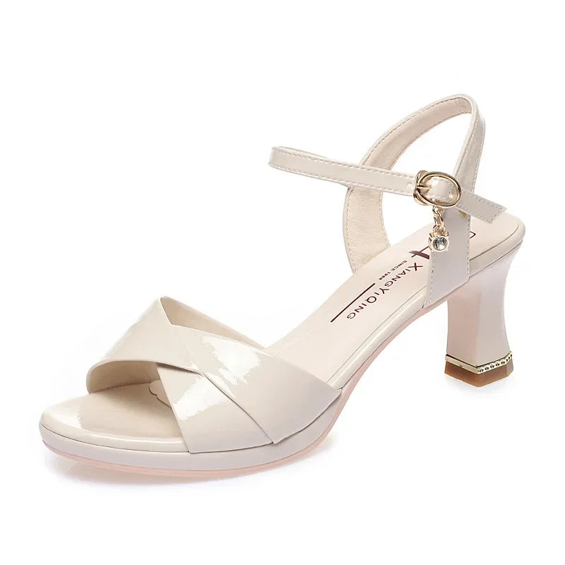 Sandales à bout ouvert en cuir talons pour femmes