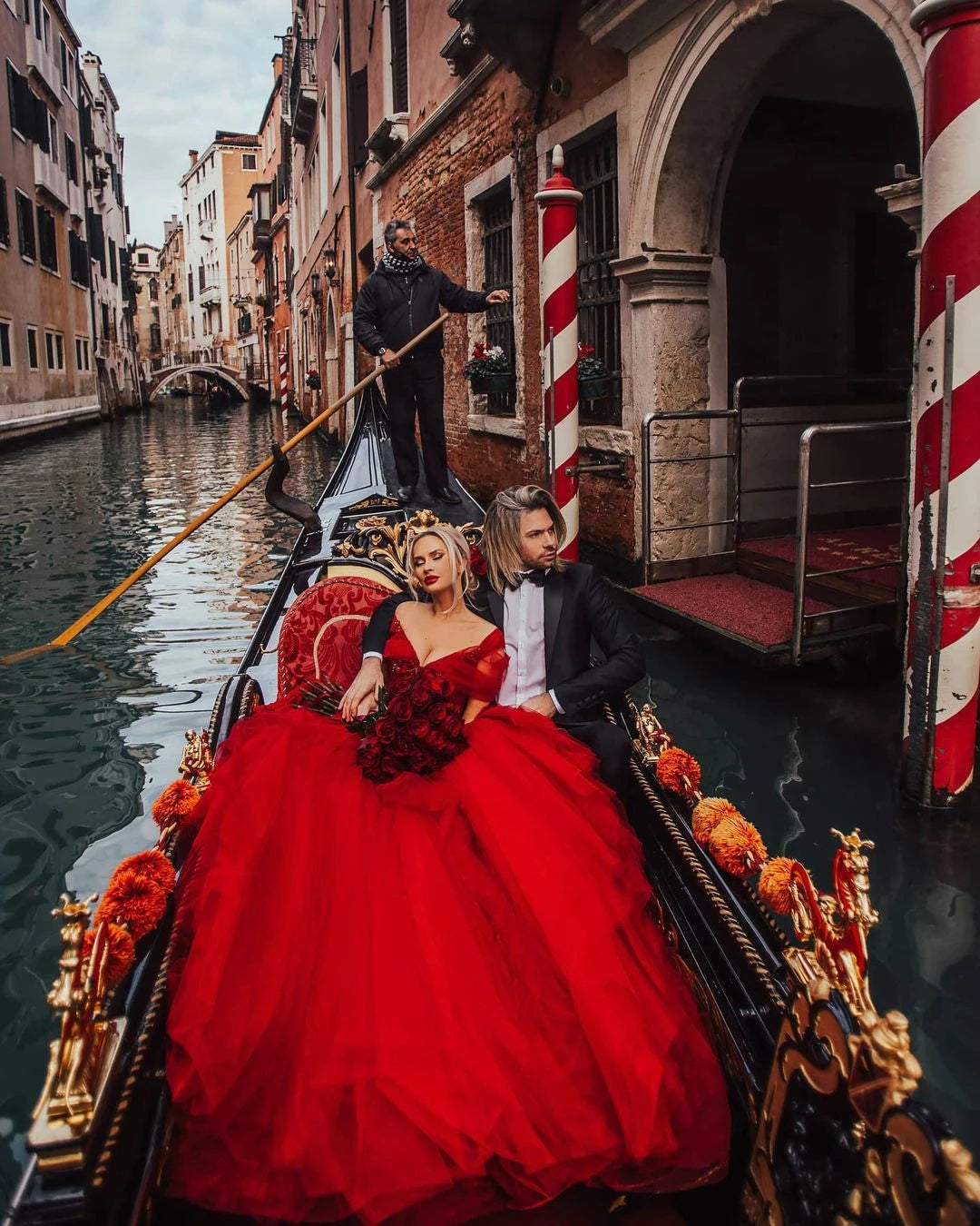 Robe de mariée romantique rouge pour femmes