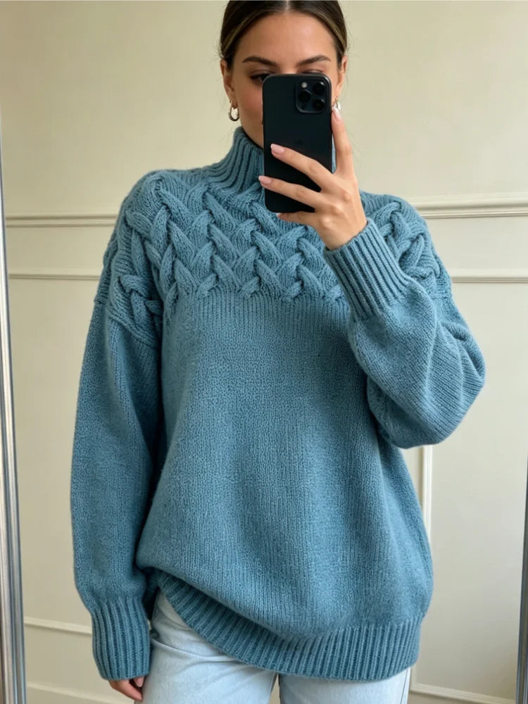 Pull Ample Femme – Maille Torsadée et Col Roulé