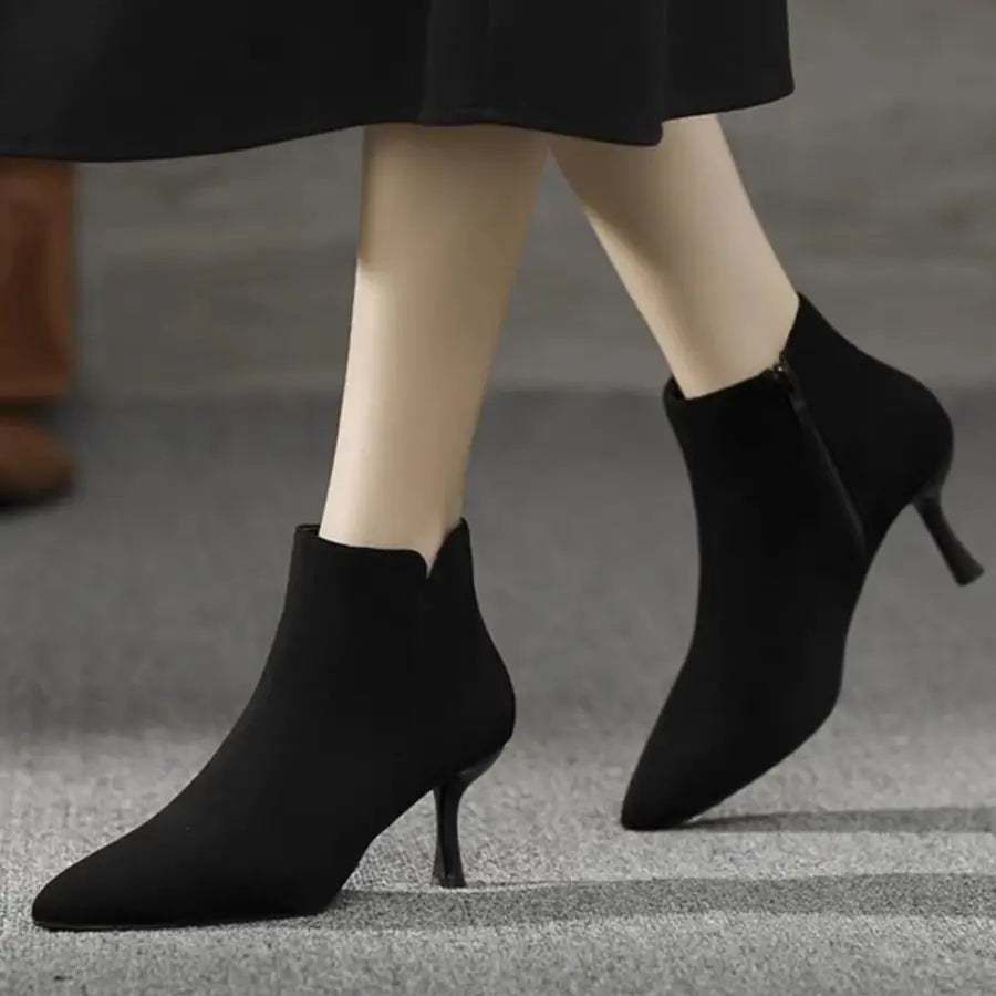 Bottines à talons hauts en velours noir pour femmes