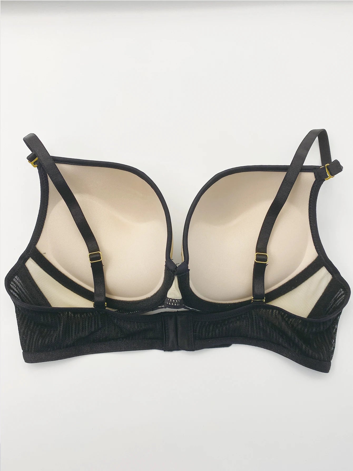 Soutien-gorge sexy anti-épaississement à décolleté en V profond avec armatures pour femmes