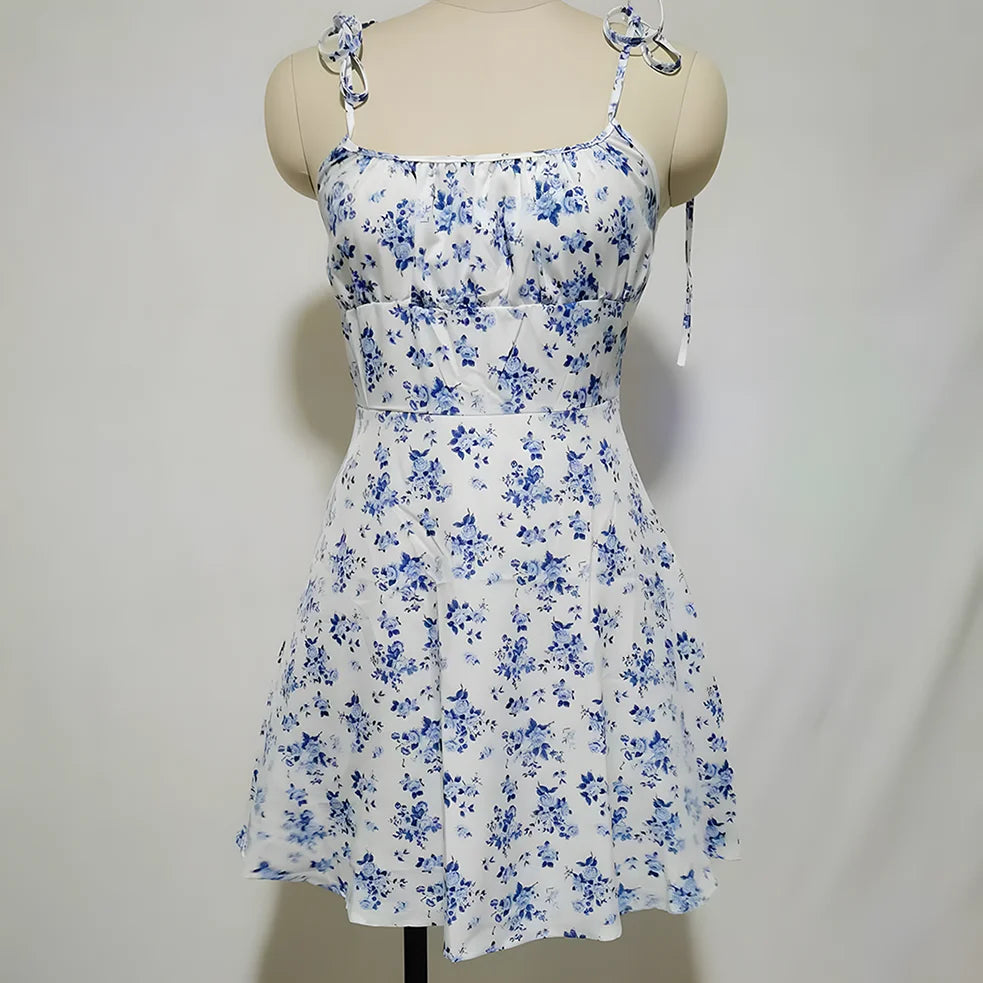 Robe courte à bretelles florale pour femmes