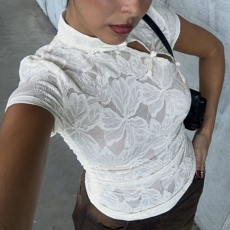 T-shirt Blanc Vintage Femme – Col Montant Style Chinois