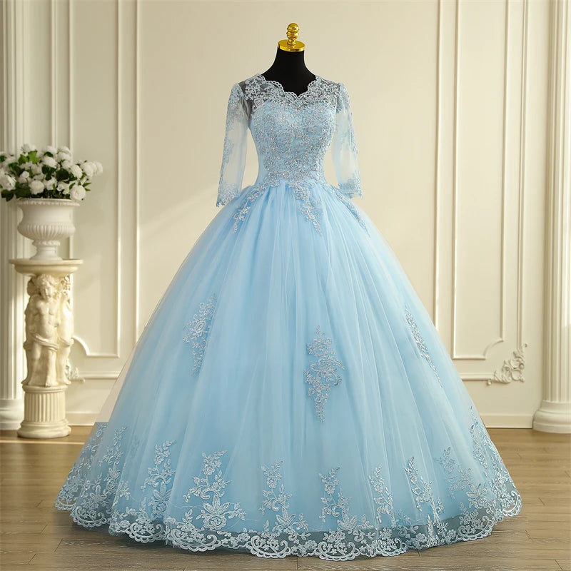 Robe de mariée à manches longues avec appliques en dentelle pour femmes