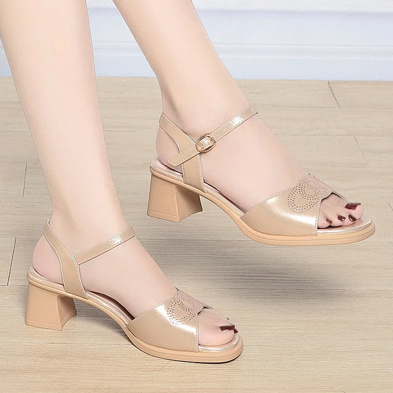 Sandales avec strass en cuir pour femmes