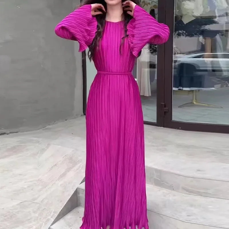 Robe longue plissée musulmane à manches évasées pour femmes