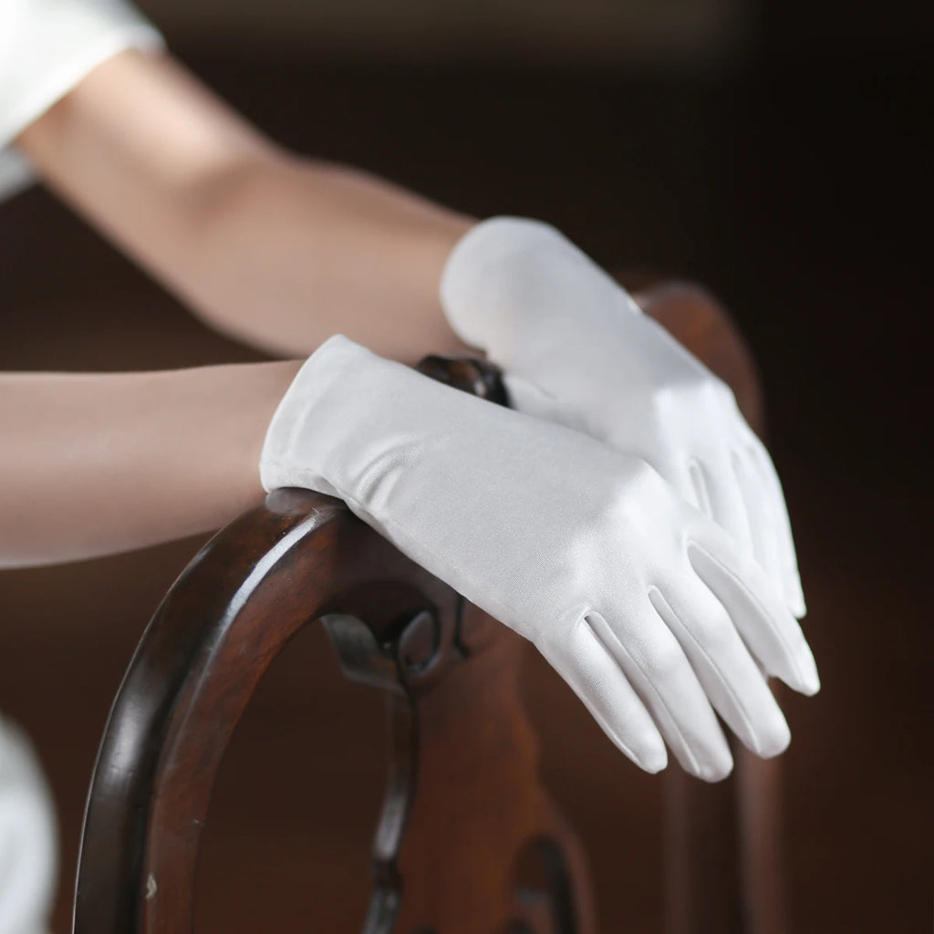 Gants court en satin pour femmes