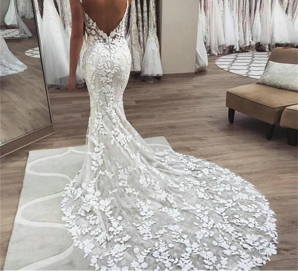 Robe de mariée sirène dos nu avec appliques en dentelle pour femmes