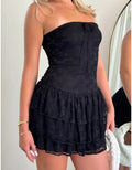 Robe courte moulante sans manches pour femmes